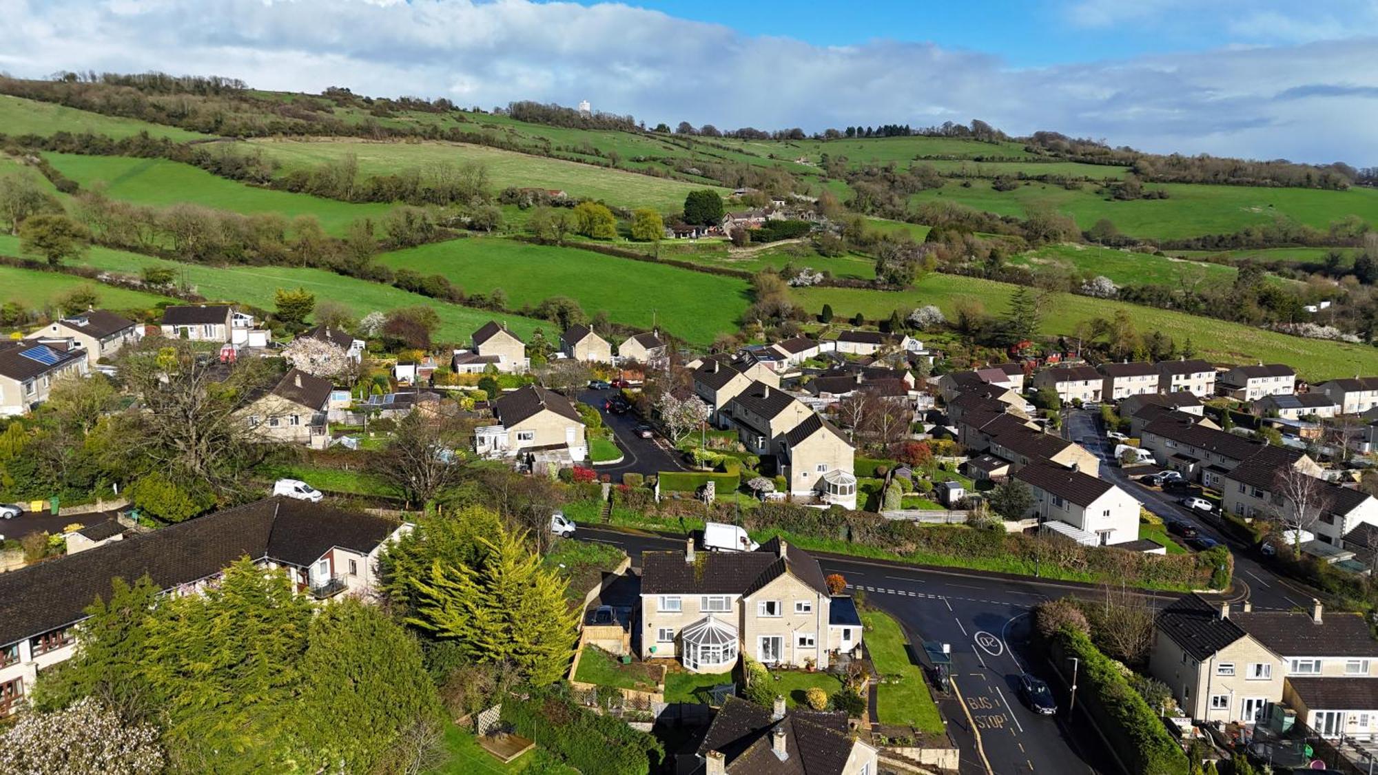 Stylish Home In Bath With Driveway Parking, 10Min From City Dış mekan fotoğraf